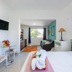  Apartment Bamboo Hoouse